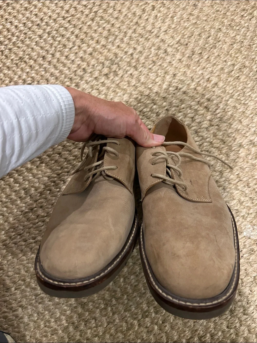 Johnston & Murphy Light Tan Suede Chukka Boots